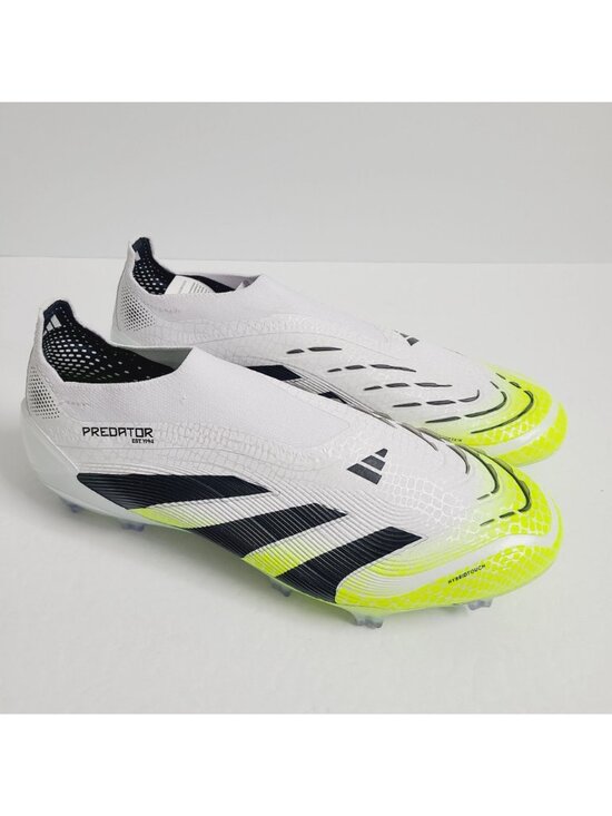 Athletic_Shoes